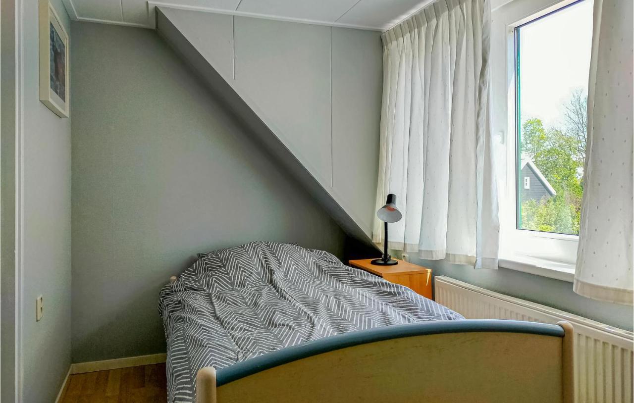 Gorgeous Home In Scharendijke With Kitchen Dış mekan fotoğraf