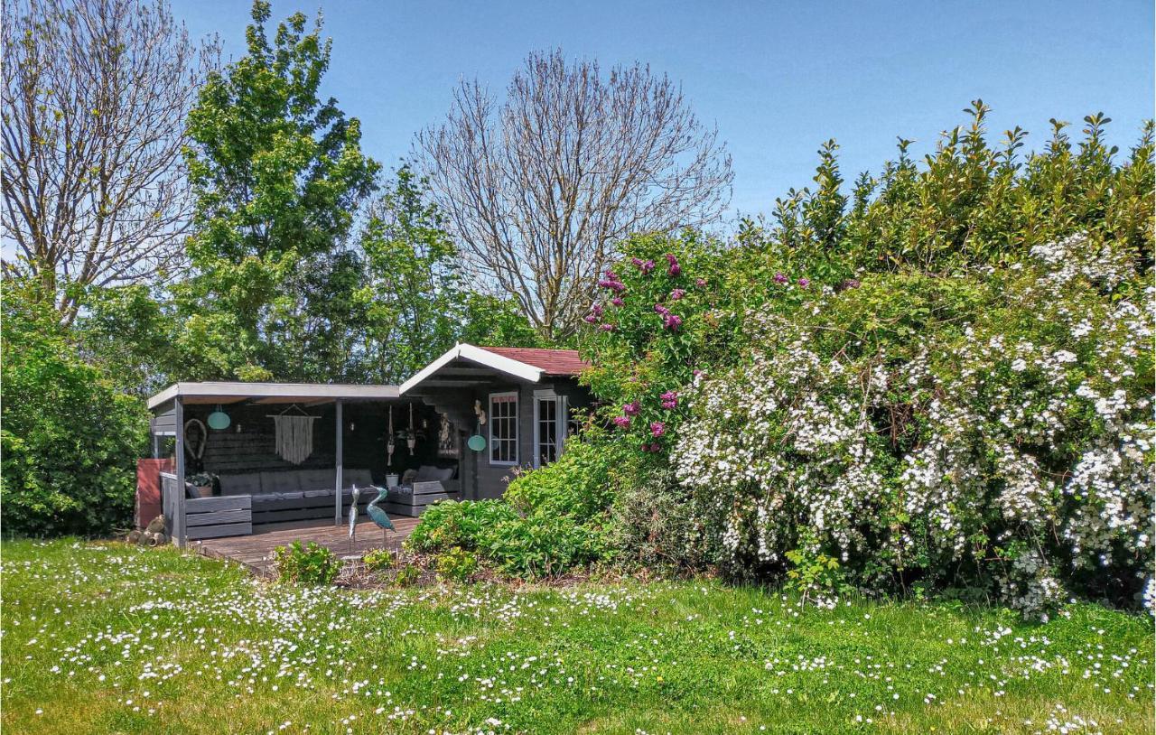 Gorgeous Home In Scharendijke With Kitchen Dış mekan fotoğraf